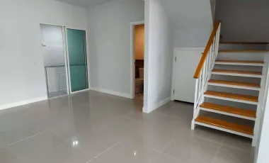 3 Bedroom Townhouse for sale at The Colors Rangsit-Klong 4
