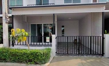 3 Bedroom Townhouse for sale at The Colors Rangsit-Klong 4