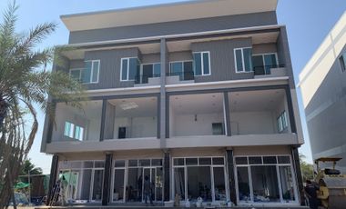 4 Bedroom Townhouse for sale at D Square