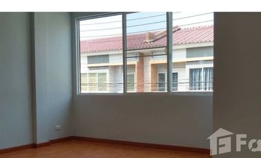 3 Bedroom Townhouse for sale at The Trust Town Wongwaen - Lamlukka