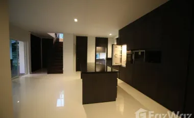5 Bedroom House for sale at Baan Sinthani 7 Mountain View