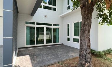 4 Bedroom House for sale at Sirisuk Grand