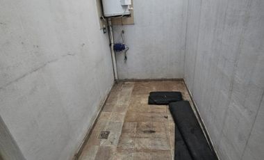 Departamento Tipo Casa en alquiler en Lanus Oeste