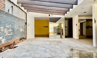 Local comercial en arriendo en VITACURA