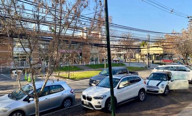 Local comercial en arriendo en VITACURA