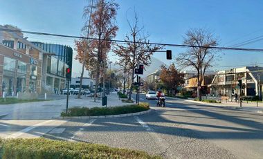 Local comercial en arriendo en VITACURA