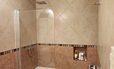 SE VENDE CASA EN BRAGADO CON PILETA