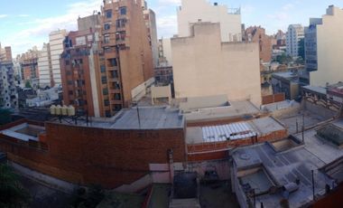Alquiler Departamento 1 dormitorio balcón en Alberdi $400.000 finales.
