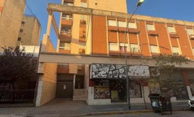 Alquiler Departamento 1 dormitorio balcón en Alberdi $400.000 finales.