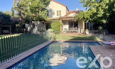 Casa en Venta en Condominio Las Bandadas