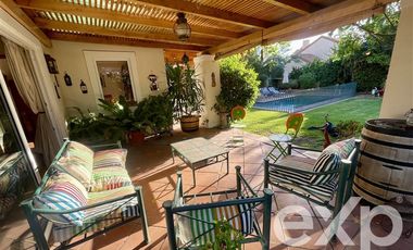 Casa en Venta en Condominio Las Bandadas