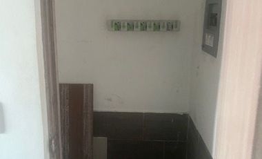 Excelente local en plaza comercial Carretera Nacional