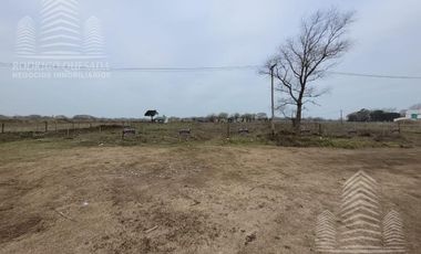 Terrenos! Venta en block! Colectora 69 y 70-Mar del  Tuyu! Zona ideal para galpón comercial!