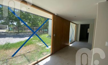 CASA VENTA 4 DORMITORIOS EN MIRALAGOS