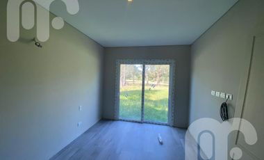 CASA VENTA 4 DORMITORIOS EN MIRALAGOS
