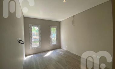 CASA VENTA 4 DORMITORIOS EN MIRALAGOS
