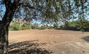 SITIOS EN LAS BRISAS DE CHICUREO CON ORILLA DE CANCHA Y SIN