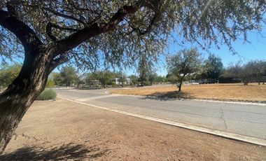 SITIOS EN LAS BRISAS DE CHICUREO CON ORILLA DE CANCHA Y SIN