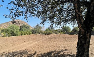 SITIOS EN LAS BRISAS DE CHICUREO CON ORILLA DE CANCHA Y SIN