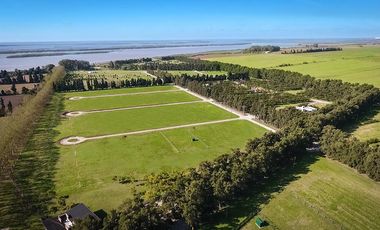 Venta terreno de 1.200 m2 en barrio privado con salida al río Azahares del Paraná, Fighiera, Rosario