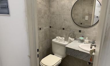DEPARTAMENTO VENTA CON RENTA  2 ambientes Dúplex  Lomas De Zamora
