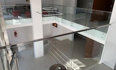 DEPARTAMENTO VENTA CON RENTA  2 ambientes Dúplex  Lomas De Zamora