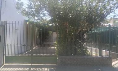 Casa en Venta - 3 Dormitorios  2 Baños Cochera - 463 mts2 - San Miguel del Monte, Buenos Aires