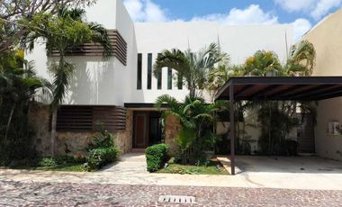 Casa en Privada Bosques de Altabrisa