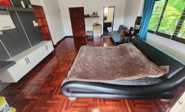 6 Bedroom House for sale at Ban Saifon 2