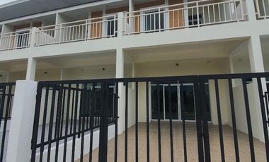 2 Bedroom Townhouse for sale at Mu Ban Pa Ri Chat