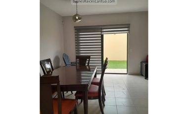 Casa en Renta en Praderas del Ciprés, Ensenada – 3 Recámaras y Garage para 2 Autos