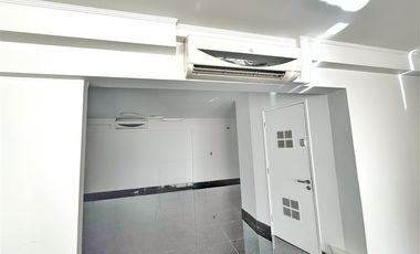 Oficina en Arriendo en Excelente conectividad!! Remodelada!