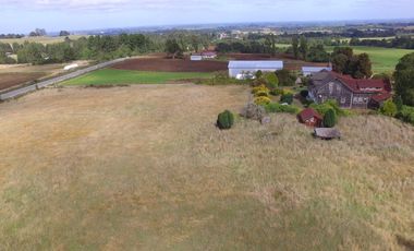 Hermosa y gran casa con campo y bello entorno