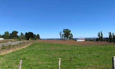 Hermosa y gran casa con campo y bello entorno