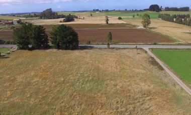 Hermosa y gran casa con campo y bello entorno