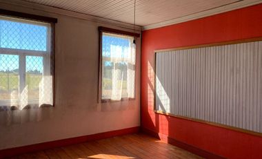 Hermosa y gran casa con campo y bello entorno