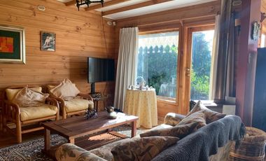 Linda y cómoda casa en venta, Frutillar Bajo