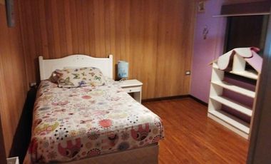 Gran y hermosa casa en Chiloé con vista al mar, orilla y piscina techada