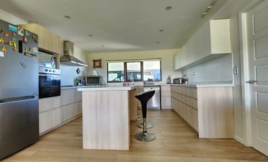 Impecable casa en Condominio Portal de Molino Viejo