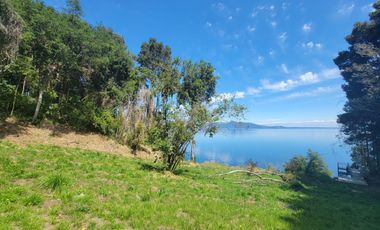 Espectacular casa con increíble vista al lago Llanquihue sobre terreno de 2,25 hectárea