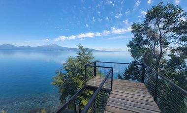 Espectacular casa con increíble vista al lago Llanquihue sobre terreno de 2,25 hectárea