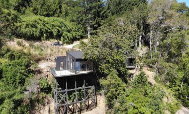 Espectacular casa con increíble vista al lago Llanquihue sobre terreno de 1,1 hectárea
