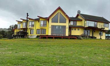 Hermosa casa en venta sector Nalhuitad Dos, Castro, Chiloé