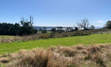 Se vende casa a medio terminar en parcelación como oportunidad de inversión en Frutillar