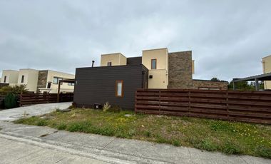 Amplia y cómoda casa en venta en condominio residencial de Puerto Montt