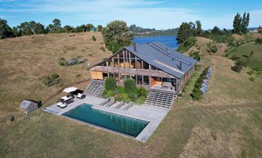 Espectacular casa con hermosa vista al mar, Castro, Chiloé