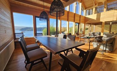 Espectacular casa con hermosa vista al mar, Castro, Chiloé