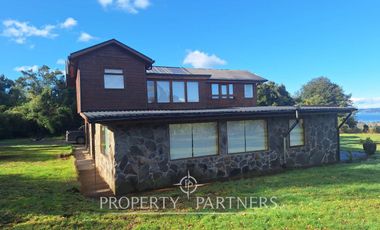 Espectacular terreno de 6,63 hectáreas con casa de 232 m2 a 32 km de Castro, Chiloé