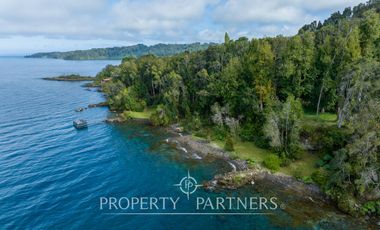 Espectacular parcela de 5.140m2 con vistas y casa de 96 m2, acceso al lago en Puerto Klocker