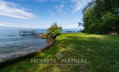 Espectacular parcela de 5.140m2 con vistas y casa de 96 m2, acceso al lago en Puerto Klocker